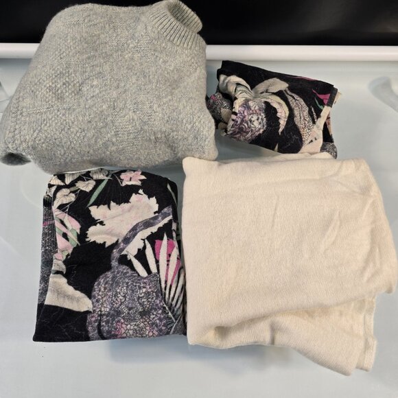 Cashmere Wool Sweaters Lot of 4 Crafters Cutters Repurpose Upcycle Recycle Flaws - Picture 2 of 10